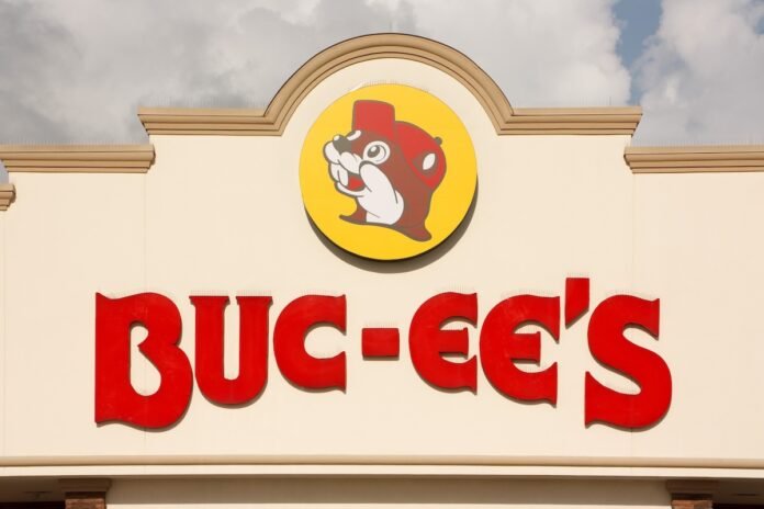 Buc-ee’s expands parking restrictions beyond long-haul truckers.