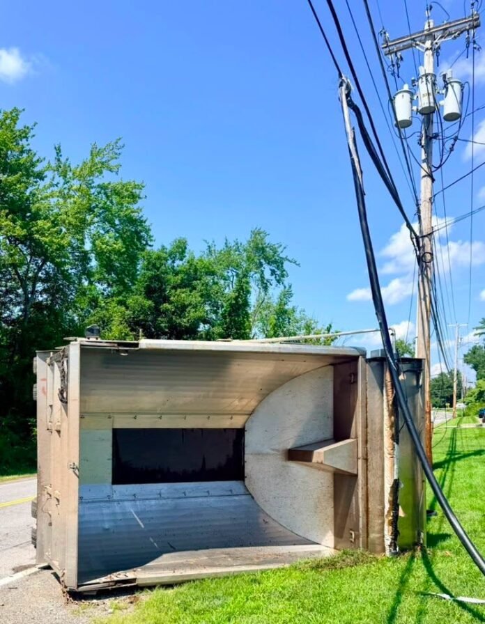 Driver inattention cited after dump truck severs New York communication lines