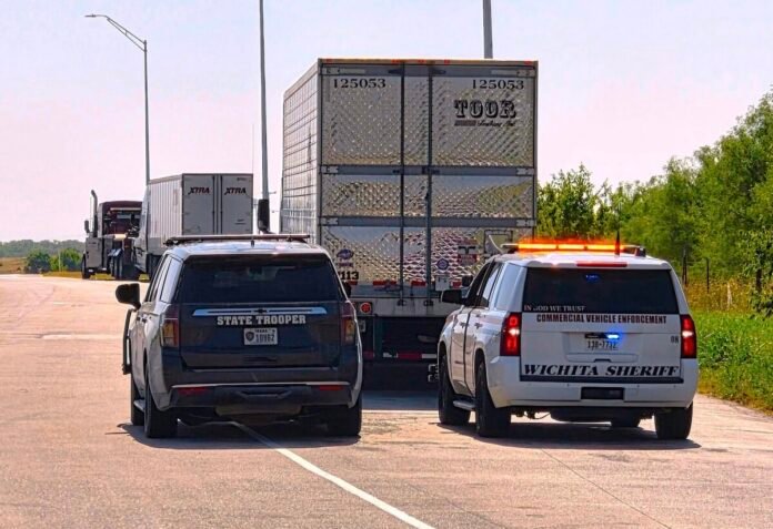 Immigration violations: Fourteen arrested in Texas ICE commercial vehicle operation