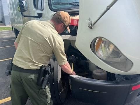 Hazmat blitz: Illinois troopers inspect 500 commercial vehicles in two-day crackdown