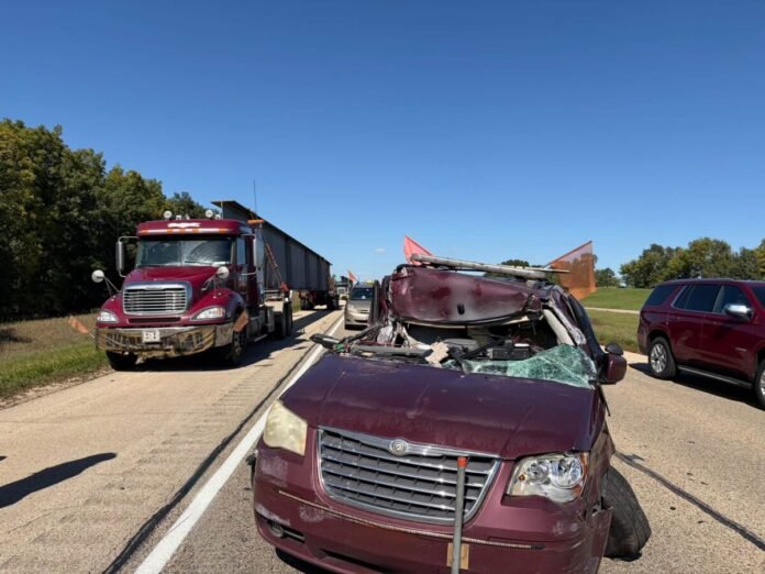 Pilot vehicle collides with escorted oversize load on Illinois interstate